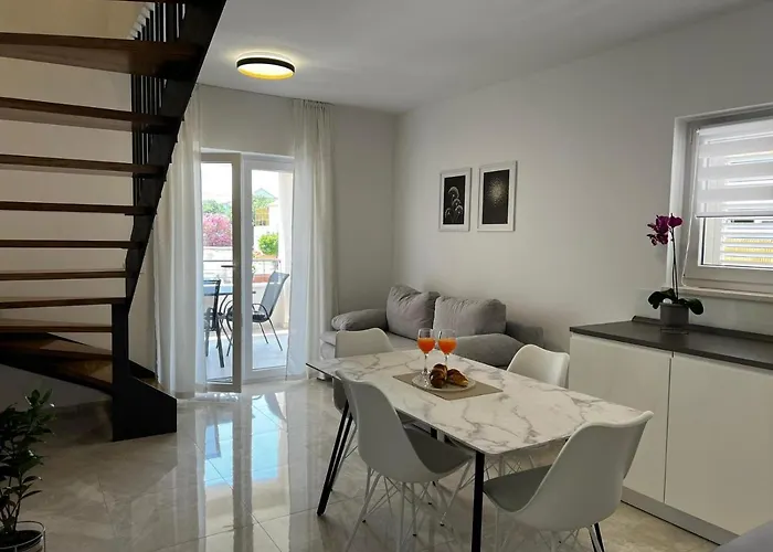 Holiday Home Bajlo